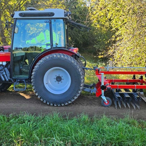 traktor til grussti